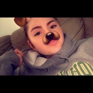 Meet your Posher, Sienna